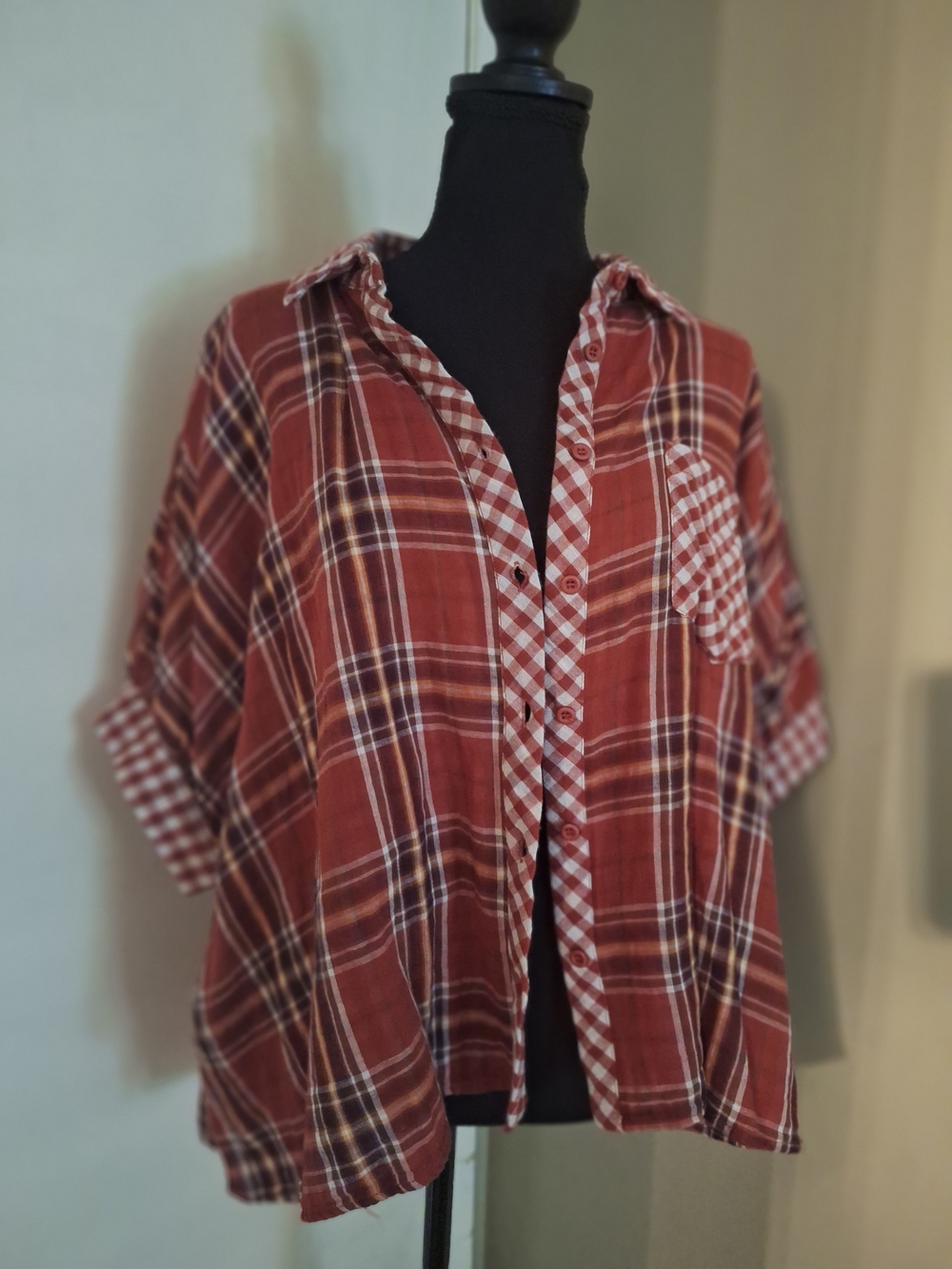 Like New! Easel Rust Plaid Oversized Button Shirt Sz Small To Large